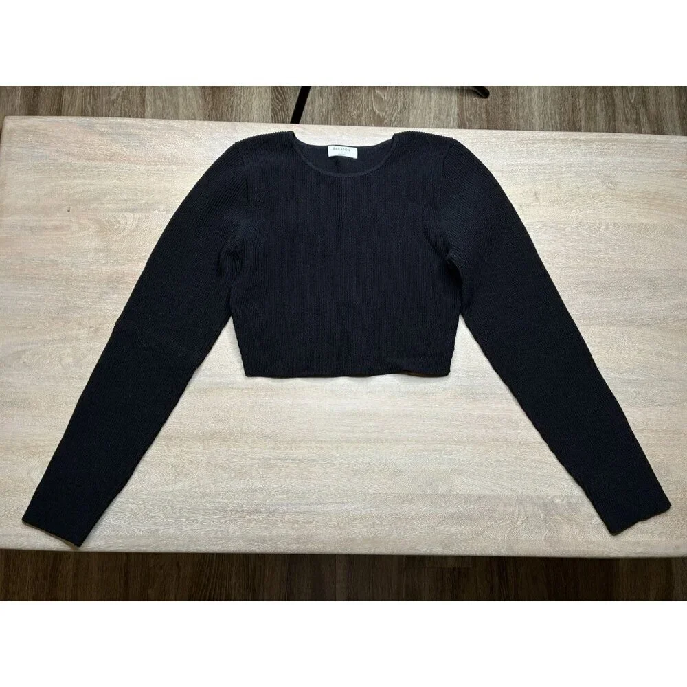 Aritzia Babaton Sculpt Knit Crew Cropped Longsleeve Black Size Large